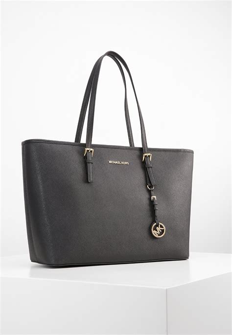 sac michael kors tote jet set travel pas cher|Amazon.com: Jet Set Travel Tote Michael Kors.